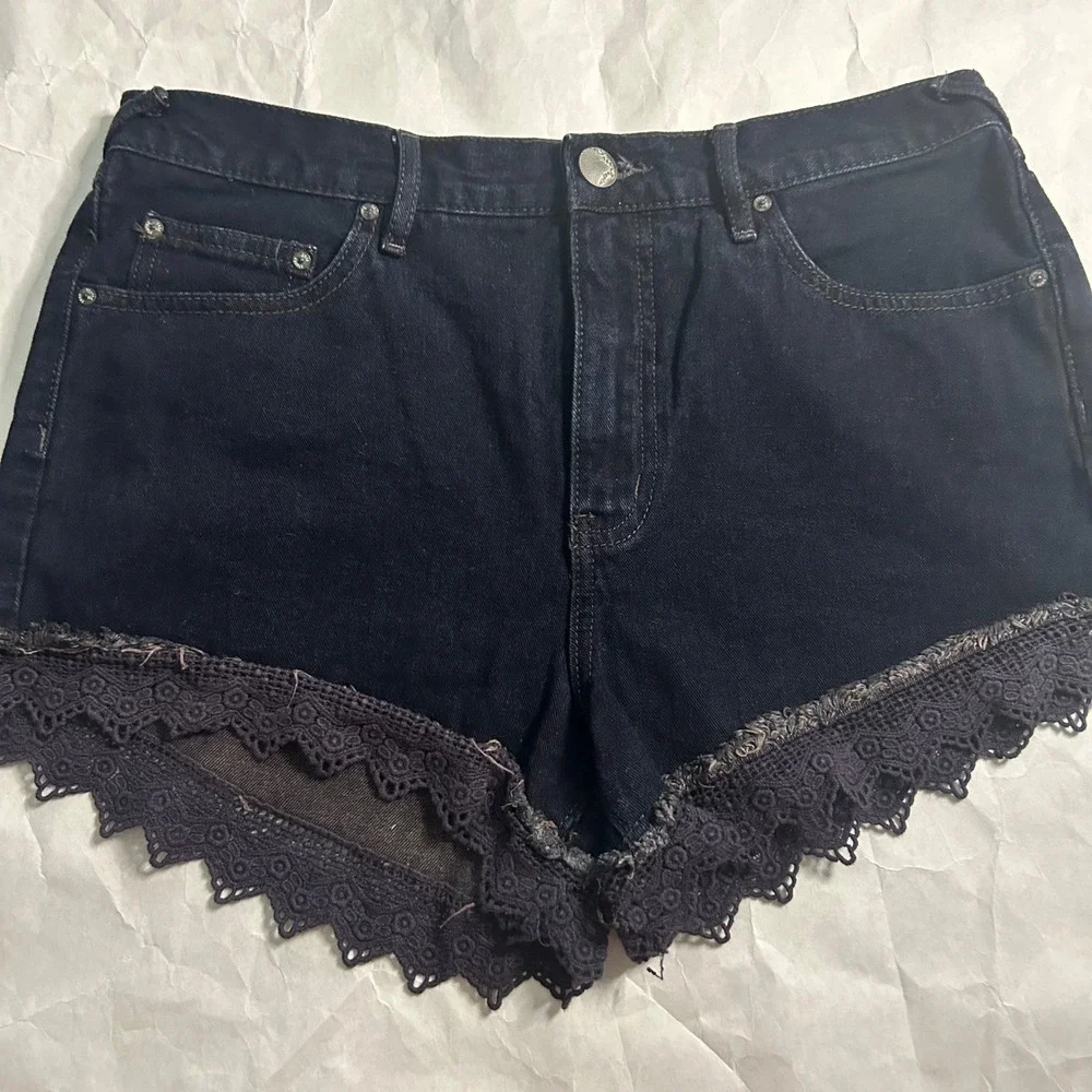 Free People Denim Shorts Womens 29 Dark Black Jean Wash‎ Lace Trim